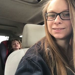 Meet your Posher, Brittany